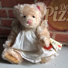 Sweet Little Mohair Artist