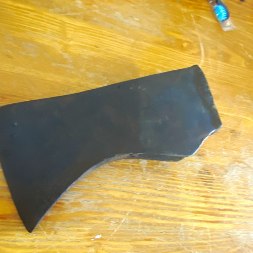 Black metal axe - black,