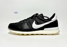 Nike Internationalist ID