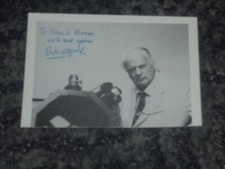 PATRICK MOORE- THE SKY AT NIGHT  -POSTCARD  PHOTO SIGNED (DEDICATED)