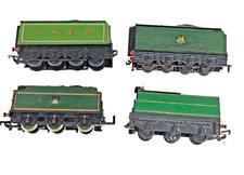 Rake of 4 Hornby Triang OO