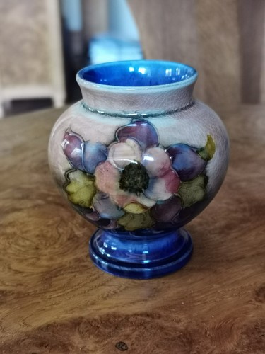 Moorcroft columbine flambe - moorcroft,