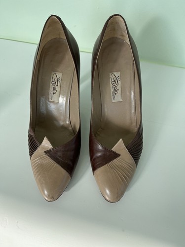 Renata shoes size in a - 5.5.,