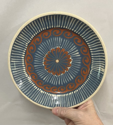 Lovely studio pottery slipware - studio,