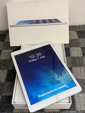 Apple iPad Air 1st Gen A1474 9.7” Wi-Fi – Silver – Boxed – Good Working Order