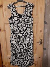 Debenhams mother of the bride Black & White silky dress size 16 