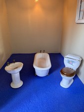 1:12 Scale Dollhouse Bathroom
