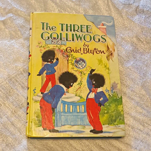 The three golliwogs enid - by,