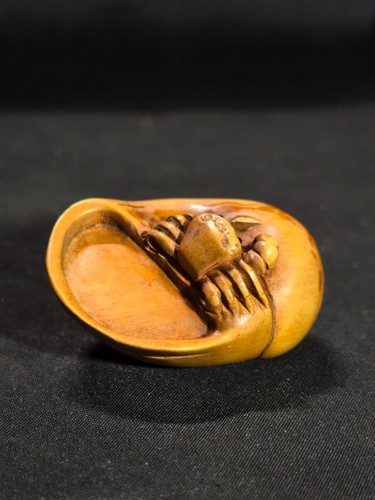 Japanese boxwood netsuke river - japanese,