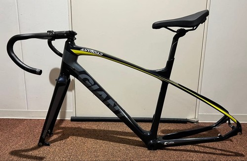 Giant anyroad carbon frame - giant,
