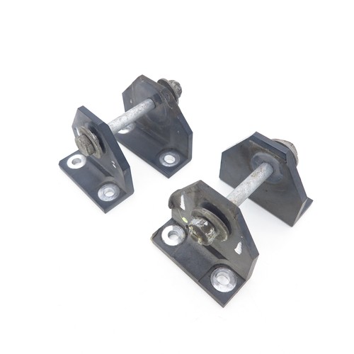 Bracket consoles wishbone rear - bracket,