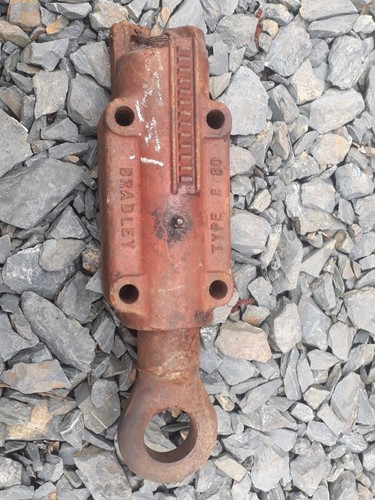 Bradley towing hitch eye - towing,