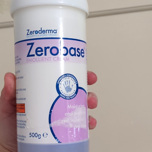 Zerobase emollient moisturiser - zerobase,