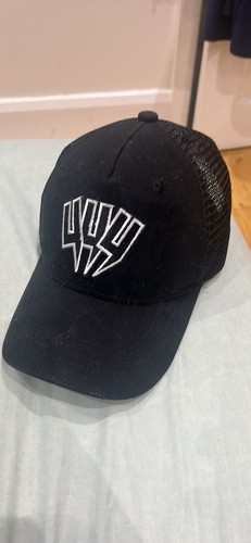Yelir triple cap - y, black