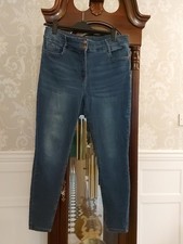 FALMER SIZE 18 STRETCH JEANS