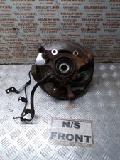 BFD081045 2004 NISSAN NAVARA D22 2.5 DCI FRONT WHEEL HUB ABS N/S