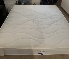 Super King Slumberland Memory Foam Mattress - Firm. Less Than 6 Months Old!