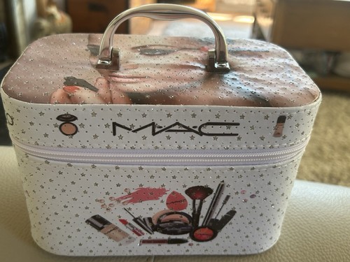 Mac beauty box with make - mac,