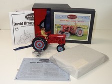 BRITAINS 08716 DAVID BROWN 900 TRACTOR