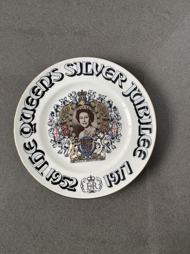 Silver jubilee queen - silver,