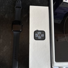 Apple Watch SE 2024 GPS 44m  colour Midnight 