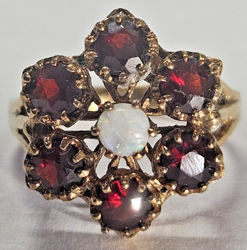 9ct yellow gold - yellow, and