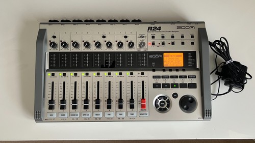 Zoom r24 track digital - 24-track,