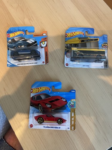 Hot wheels car unopened - 3-car,
