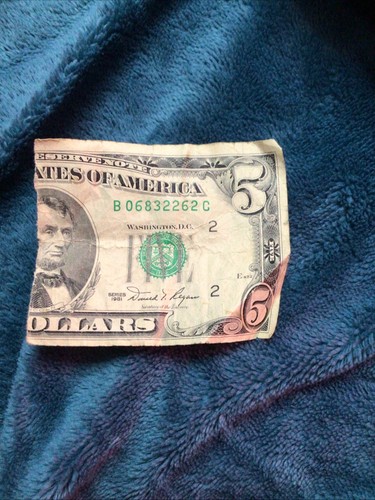 Old 1981 bill five dollars - 1981,