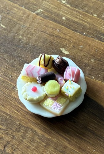 Miniature dolls house - miniature,