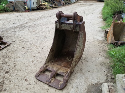 600mm excavator digging bucket - 600mm,
