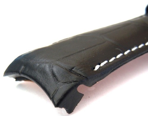 20mm black crocodile grain - black,