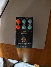 MXR Bass Synth Effect Pedal
