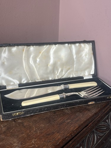 Vintage boxed fish serving set - boxed,
