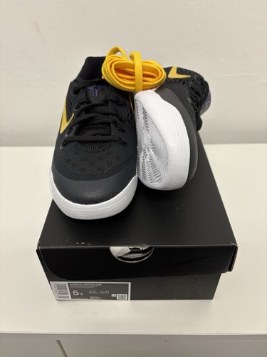 Kobe low size 4 - size, new