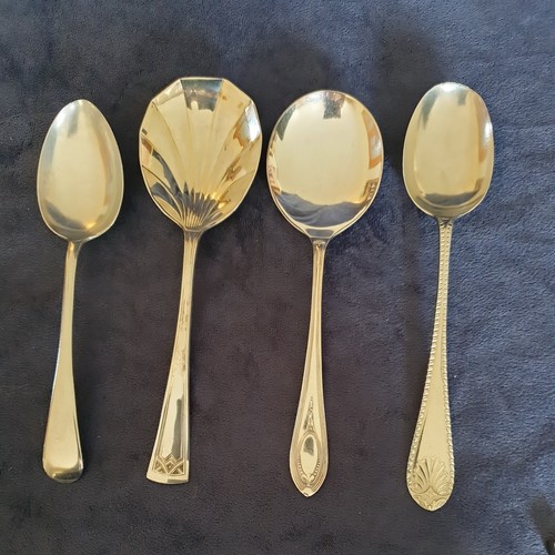 Vintage serving spoons - 4x,