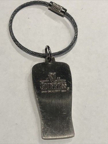 Guinness keyring pub - guinness,