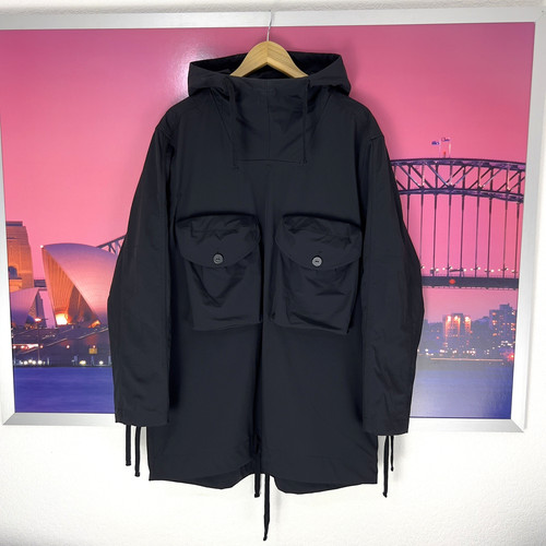 Pretty green white label four - pretty,