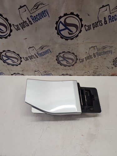 Vauxhall vivaro renault trafic - vivaro,