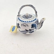 Miniature China Teapot – Blue & White Willow Pattern Style with Top Handle 