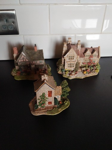 Job lot lilliput lane - lot,