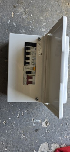 Cfusw07 consumer unit way - bg, 7-way