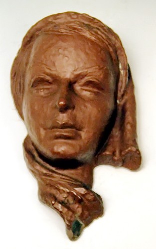 Goldscheider dame with - dame,