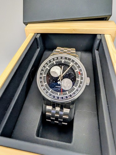 Christopher ward moonglow - christopher,