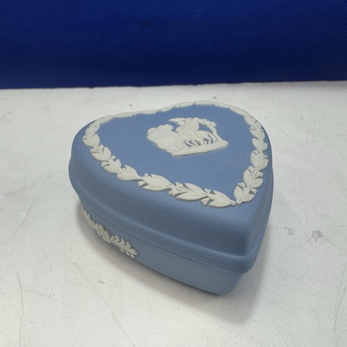 Small heart shaped trinket box - heart,