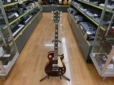 GIBSON LES PAUL DELUXE guitar