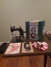 Vintage 1953 Singer "SewHandy" Model 20 Children's Sewing Machine EUC Box/Manual