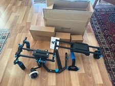 Neewer Shoulder Mount  Rig