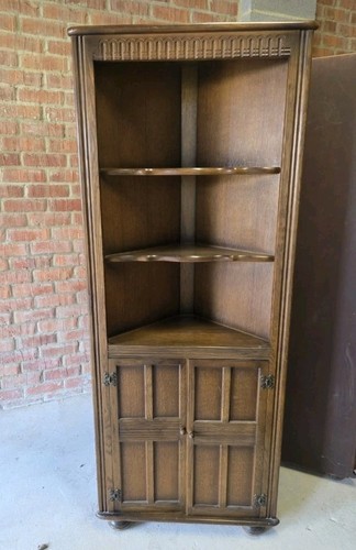 Corner display cabinet - corner,