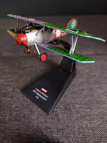 Amercom diecast aircraft - 1:72,